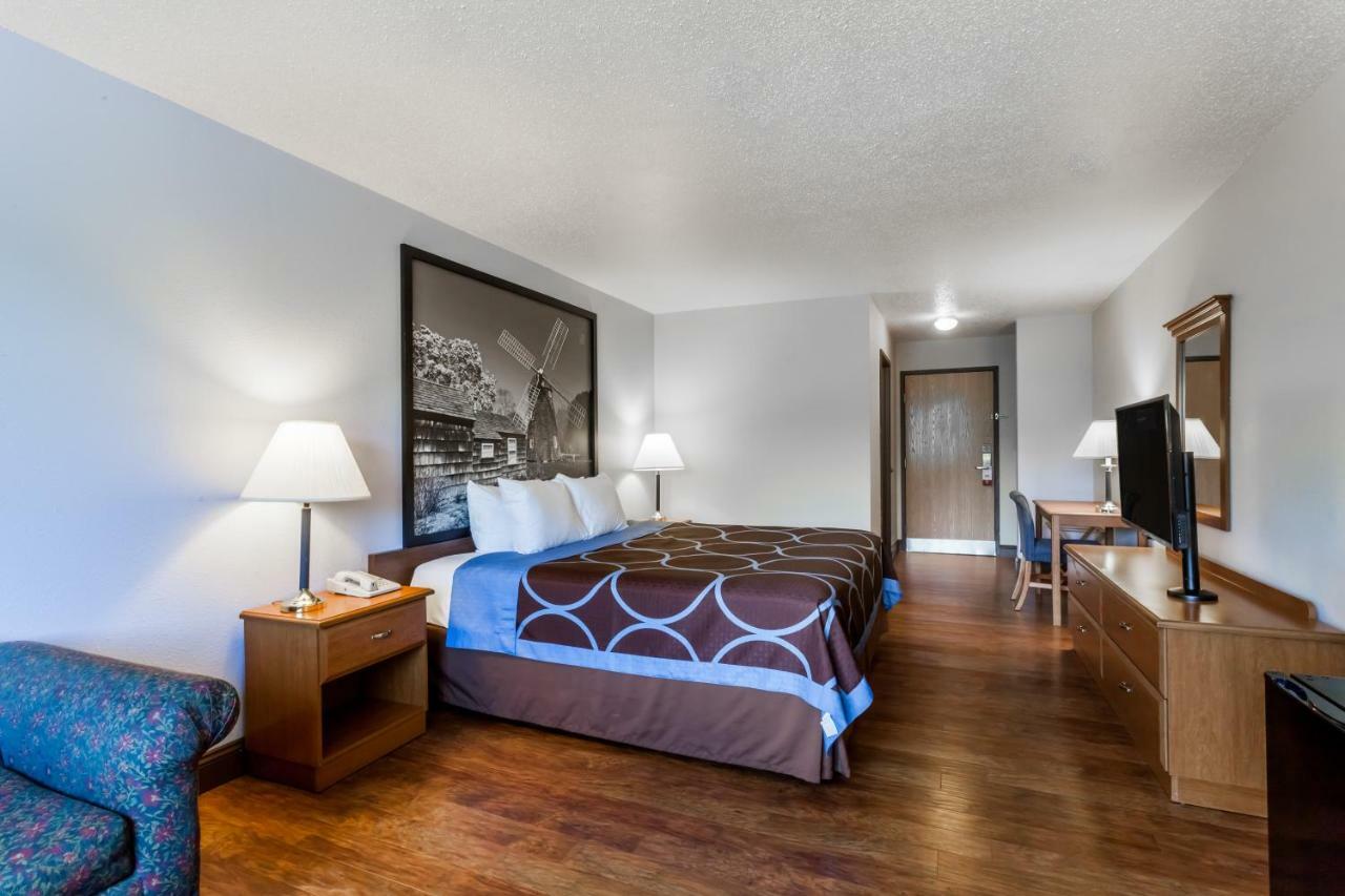 Super 8 By Wyndham Cobleskill Ny Exterior foto